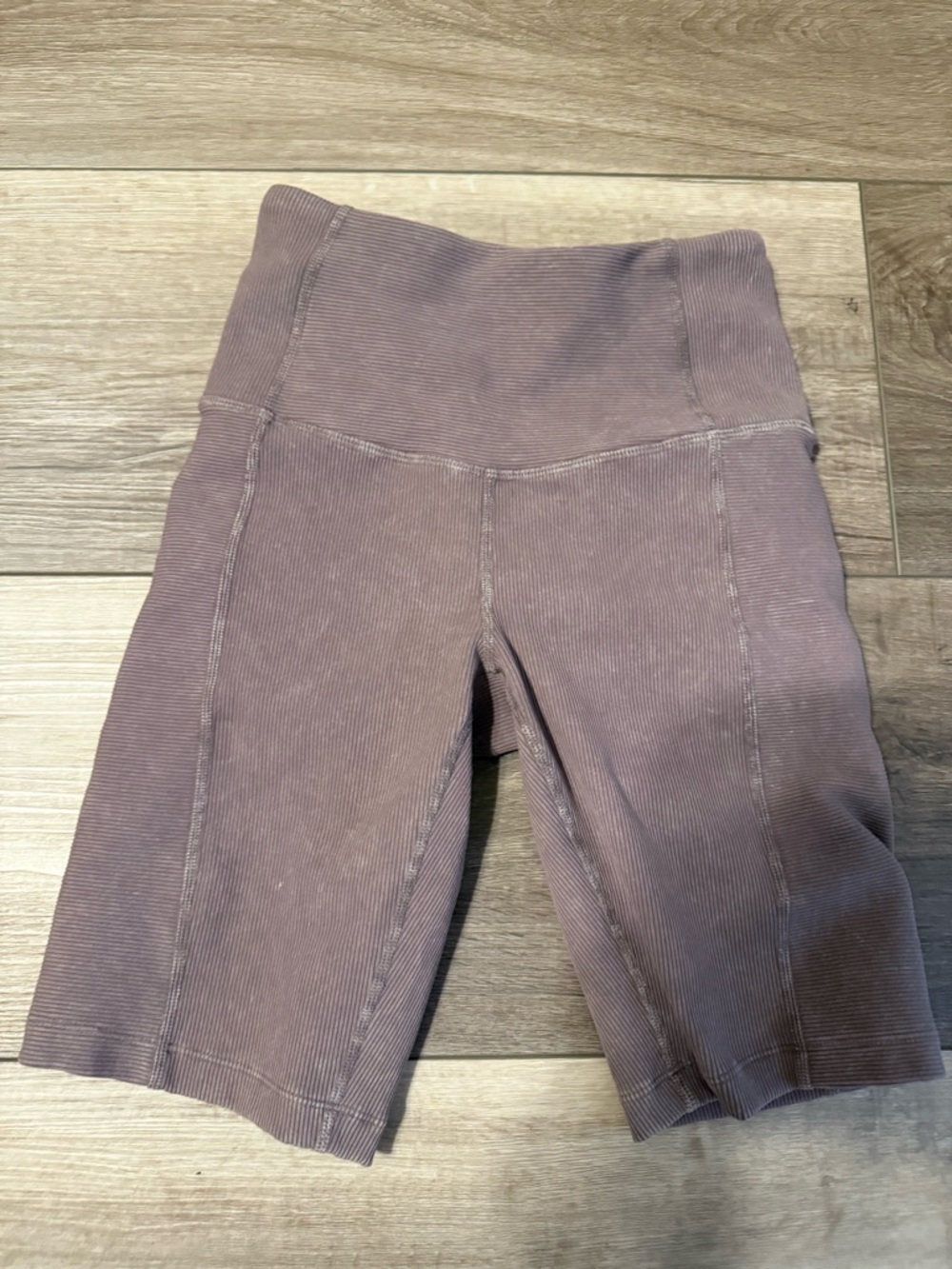 Zella Ribbed High-Waist Bike Shorts in Mauve